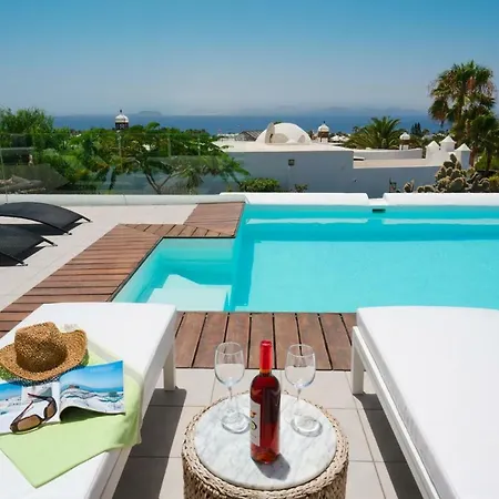 Ladera Villa